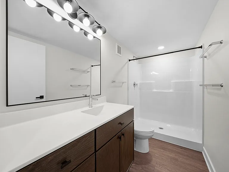 2426 Inglewood Ave — Photo 18