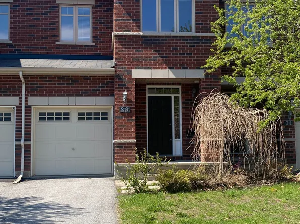 29 Torbec Ave, Ottawa, ON K2T 0B6