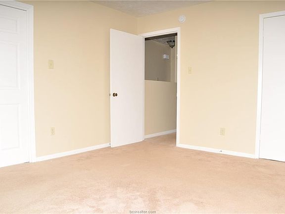 5th image of 804 San Pedro Dr APT B