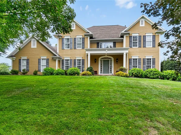 76 Cobblecreek Rd, Victor, NY 14564