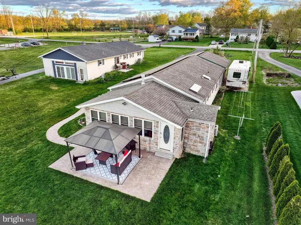 488 Lake Meade Dr, East Berlin, PA 17316