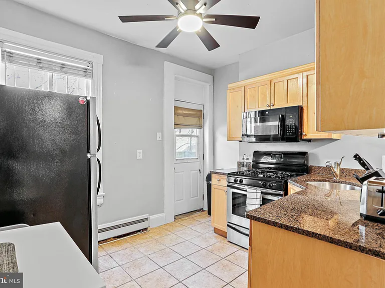 1211 33rd St NW #1 — Photo 14