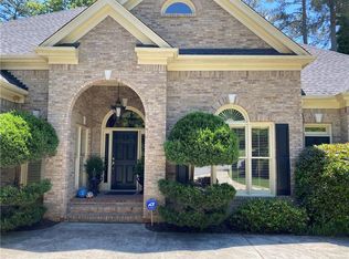 5704 James Walk Ct, Stone Mountain, GA 30087