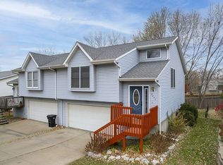 2257 14th St, Coralville, IA 52241