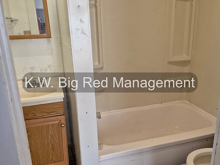 1119 Chartres St #1119 — Photo 3