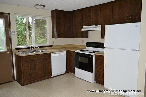3rd image of 7240A E Van Buren Ave