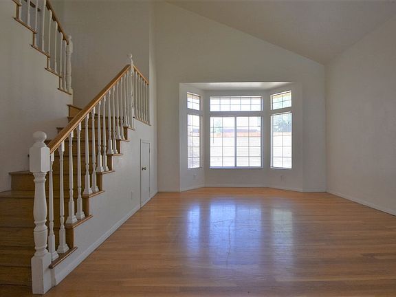 3rd image of 1737 W Avenue H8
