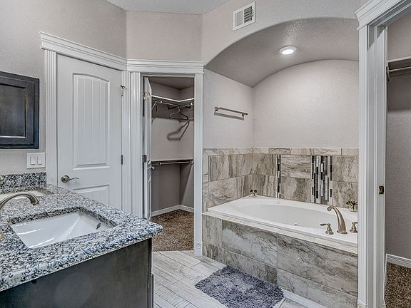 5th image of 7857 Enchanted View Dr #O128ww