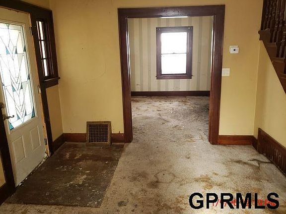 2nd image of 824 Elmer Ave