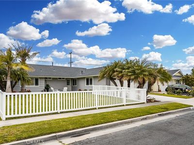 10362 Christmas Dr, Huntington Beach, CA, 92646