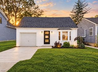 208 Sunset Rd, Avon Lake, OH 44012