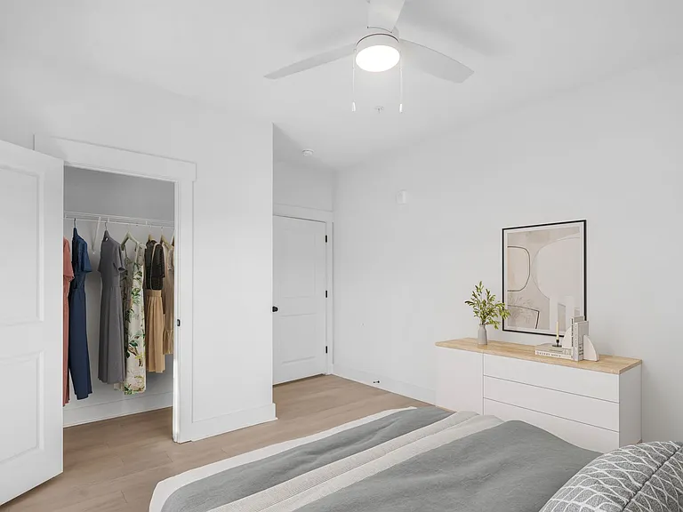 Joy Park Luxury Apartments — Photo 61