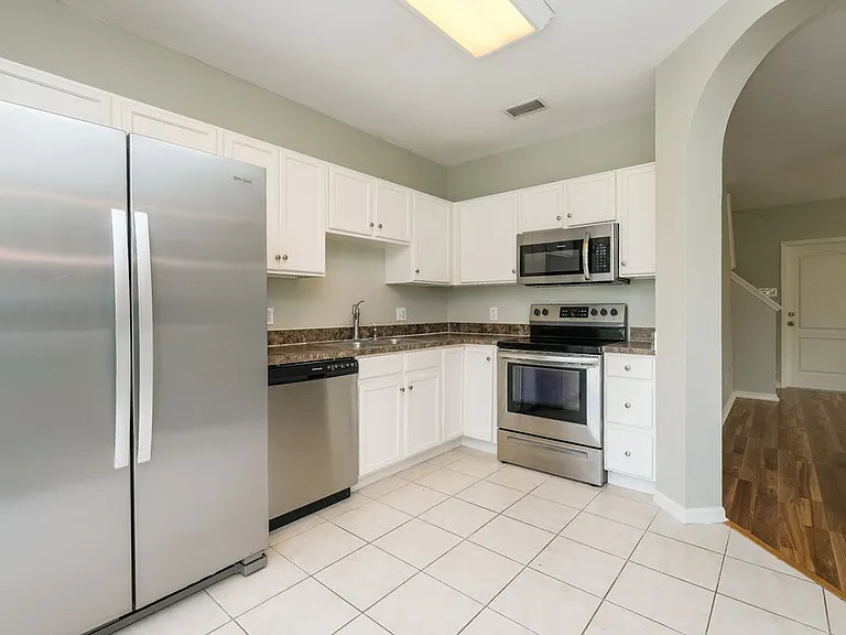 10621 Navigation Dr — Photo 7