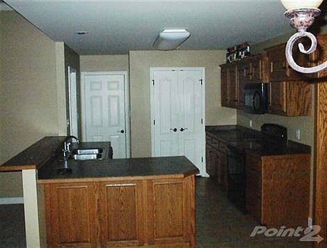 2nd image of 1848 White Oak Cir