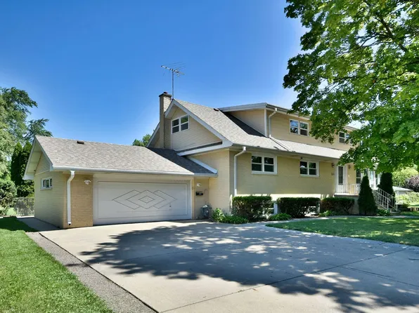 10600 Schubert Ave, Melrose Park, IL 60164