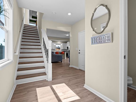 4th image of 917 N Sage Drop Rd