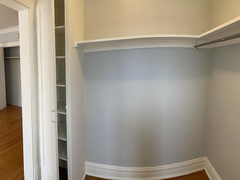 3121 N Hamlin Ave #2I — Photo 8