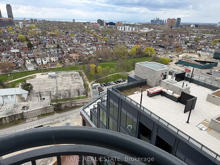 1185 Dupont St #1411 — Photo 11