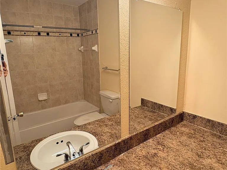 2905 Winkler Ave #719 — Photo 14