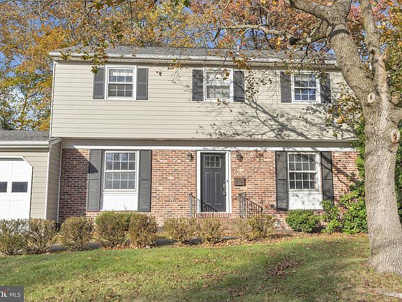 4th image of 12 Clementon Way