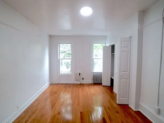 Rented by Compass | media 16