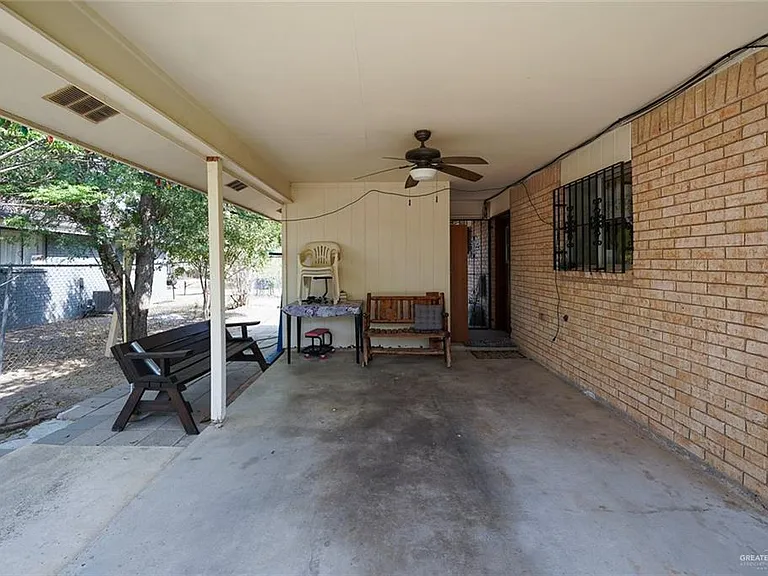 2803 Minnie Ave — Photo 6