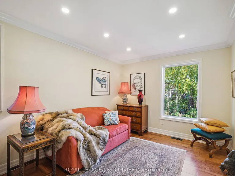 88 Asquith Ave — Photo 15