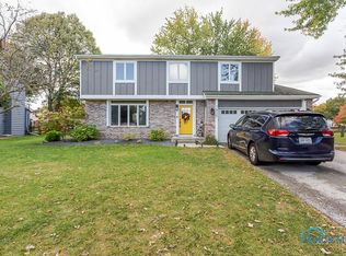 7825 Shaftesbury Dr, Sylvania, OH 43560