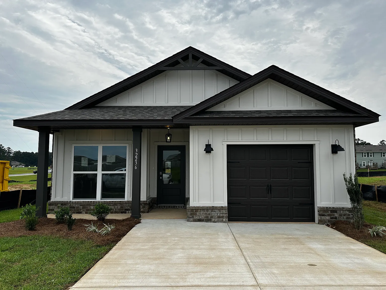 Available Now! Newly Built 3 Bedroom / 2 Bath In Spanish Fort! — Photo 1
