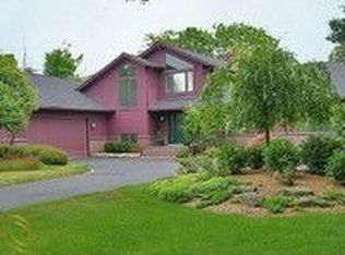 22175 University Dr, Grosse Ile, MI 48138