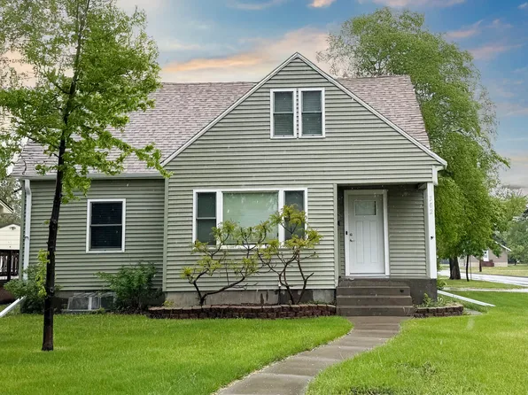 302 S Harrison St, Aberdeen, SD 57401