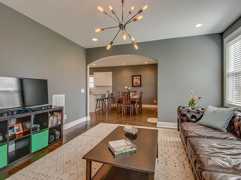 2202 Sheridan Rd — Photo 10
