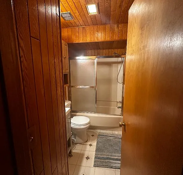 3615 Berkeley Dr — Photo 5