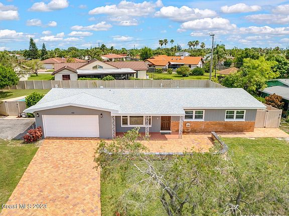 5th image of 320 Carissa Dr