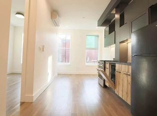 1052 Dean St #3R, Brooklyn, NY 11216