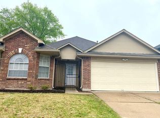 13942 Cantwell Dr, Houston, TX 77014