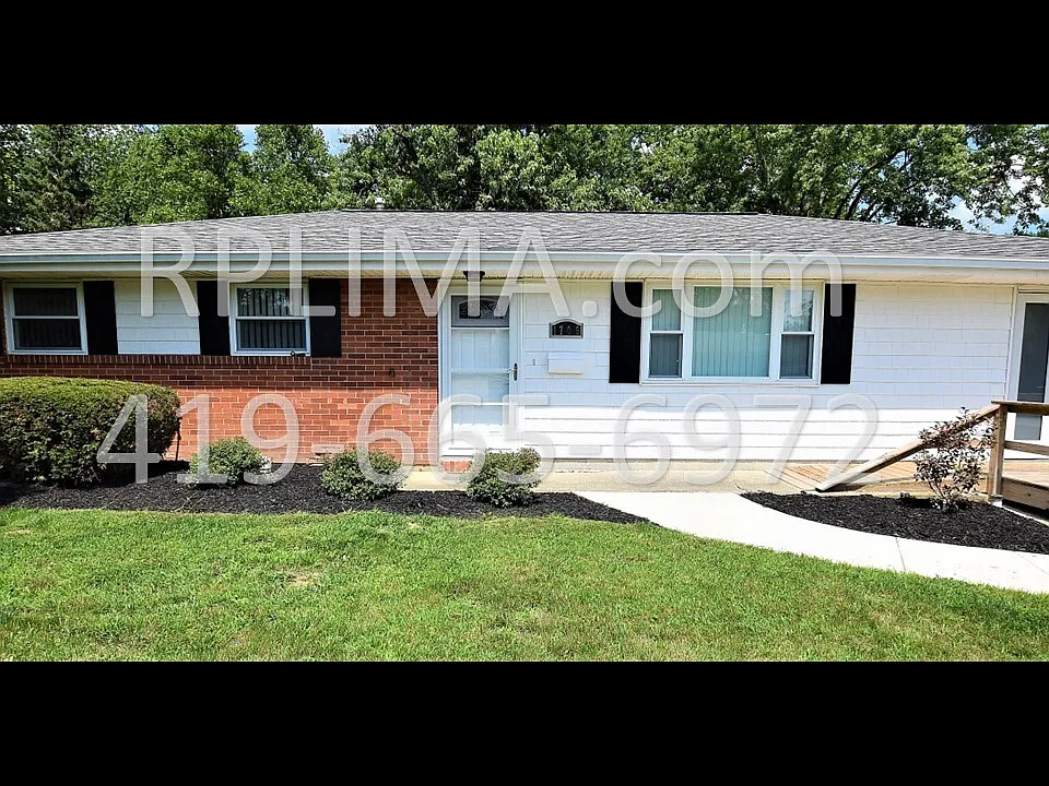 1706 Latham Ave
