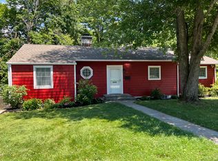 52 Sunrise Ave, New Canaan, CT 06840