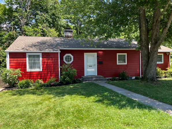 52 Sunrise Ave