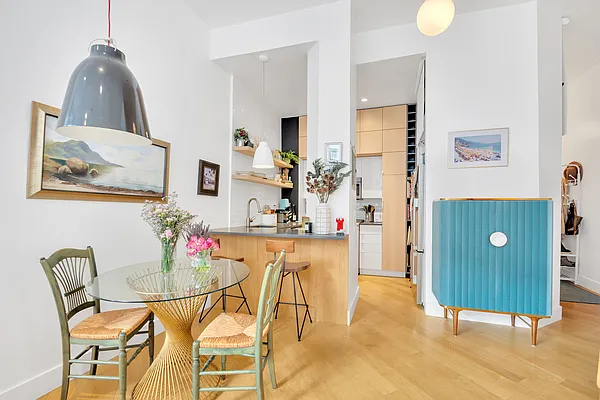 Sold by Compass | media 12