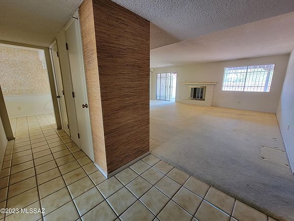 2nd image of 9008 E Palms Park Dr