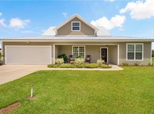 1084 Ratcliffe Lake Dr, Brunswick, GA 31523