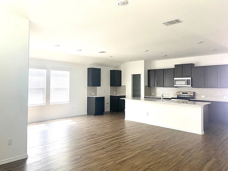 301 Bluejack Way — Photo 9