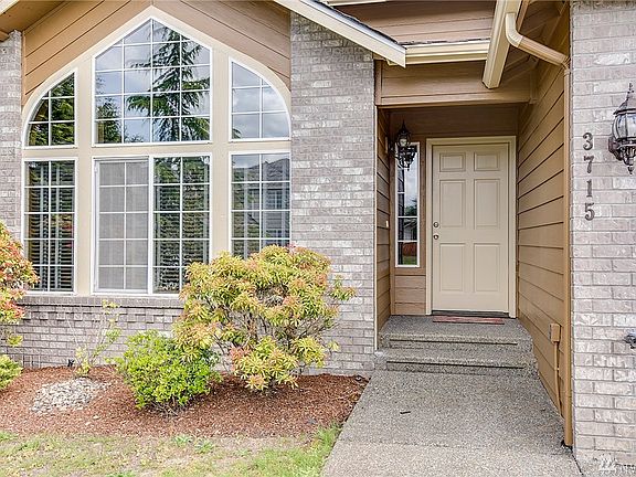 2nd image of 3715 Spyglass Dr NE