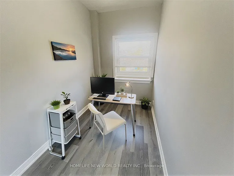 2 Thornton Ave #1 — Photo 5