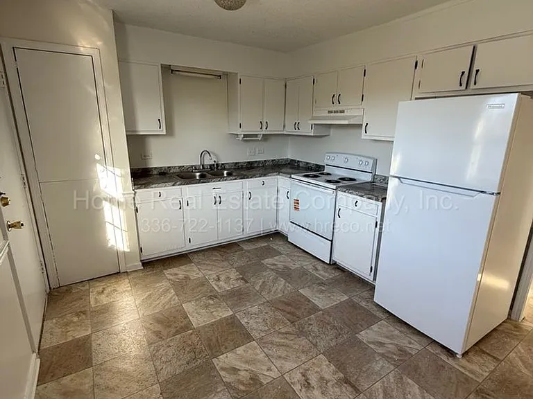 1025 Carolina Ave #C — Photo 4
