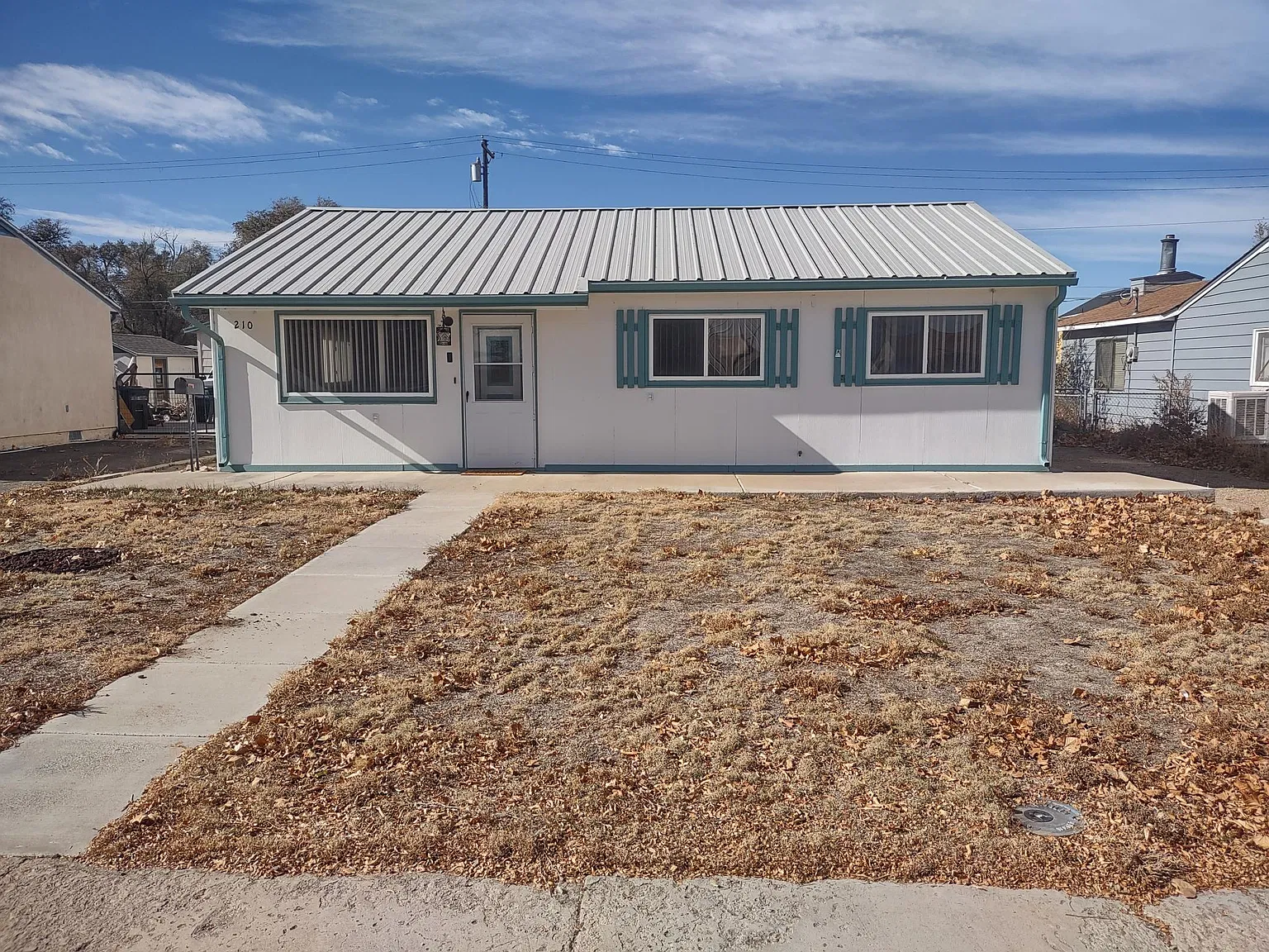 3 bed, 1128 sqft, $1,550 — Photo 1