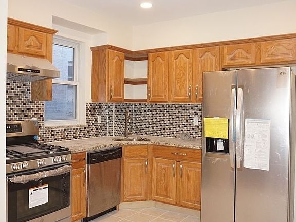 3rd image of 97 Gelston Ave #2