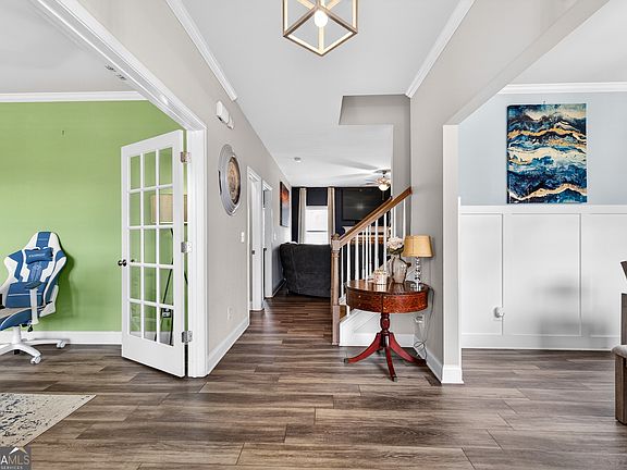 3rd image of 829 Riverwalk Manor Dr