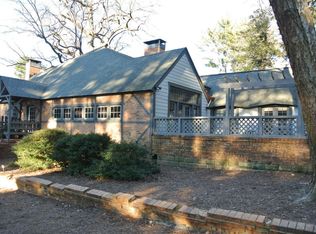 535 E Indiana Ave, Southern Pines, NC 28387